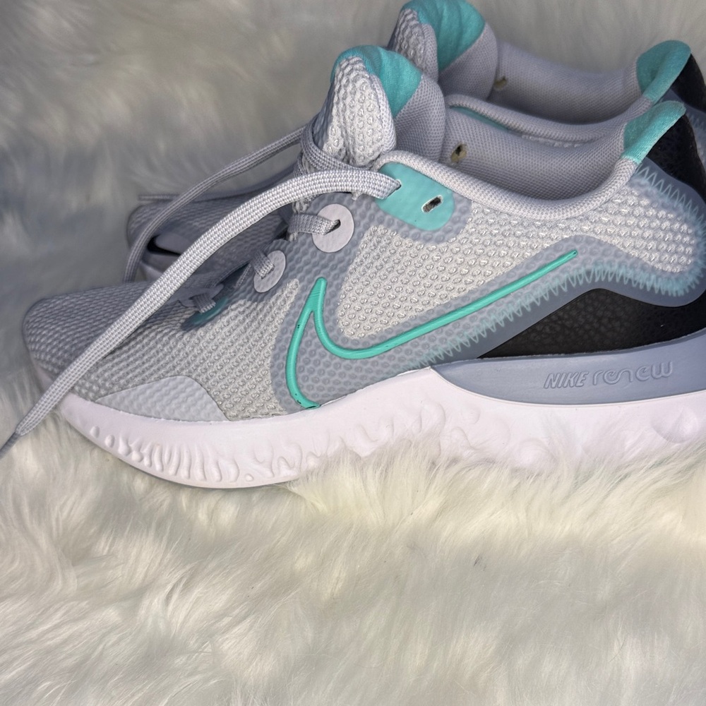 Women’s Nike Renew Sneakers in Gray and Teal - Picture 3 of 8